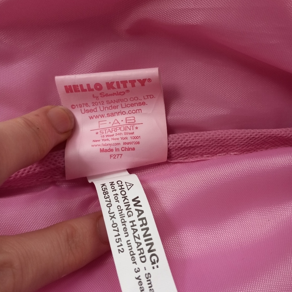 Hello kitty suitcase on wheels! Y2k kawaii AF vintage piece! EUC! - Picture 7 of 15